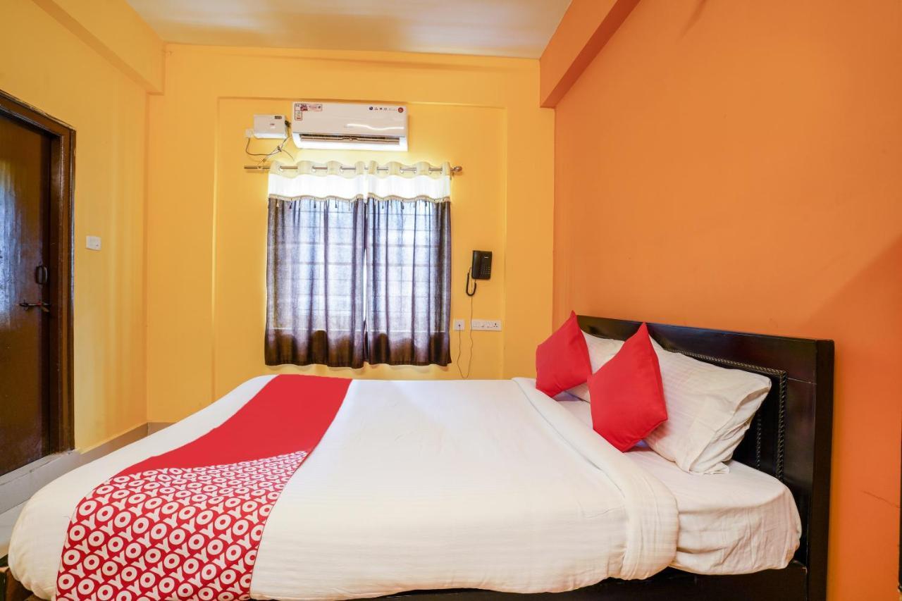 Hotel Oyo 70286 Svr Grand Hajdarábád Exteriér fotografie