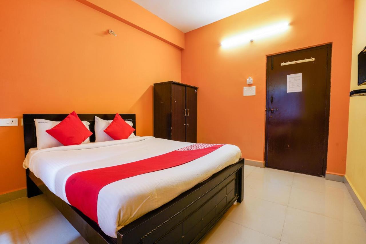 Hotel Oyo 70286 Svr Grand Hajdarábád Exteriér fotografie