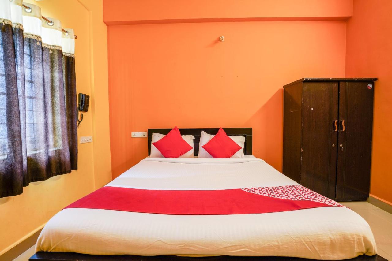 Hotel Oyo 70286 Svr Grand Hajdarábád Exteriér fotografie