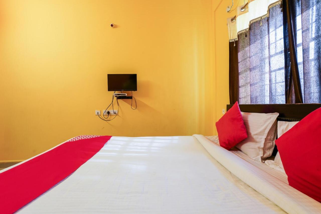 Hotel Oyo 70286 Svr Grand Hajdarábád Exteriér fotografie